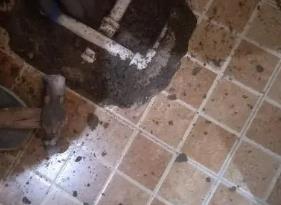 石屏卫生间测漏水公司分享下石屏自来水管道泄漏检测的具体位置分析。
